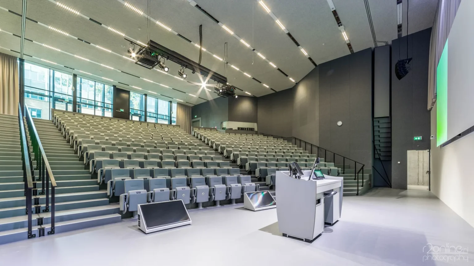 Cube - Tilburg University 14 (1)